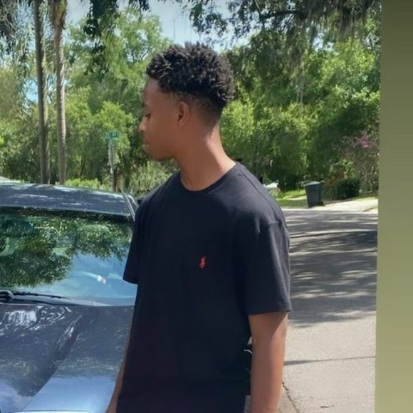 Meet your Posher, George - Picture 1 of 1